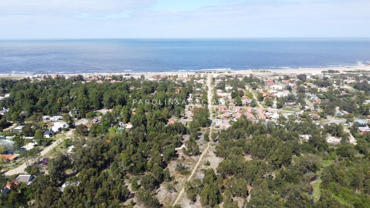 Terreno apto para fraccionamiento en Piriapolis!