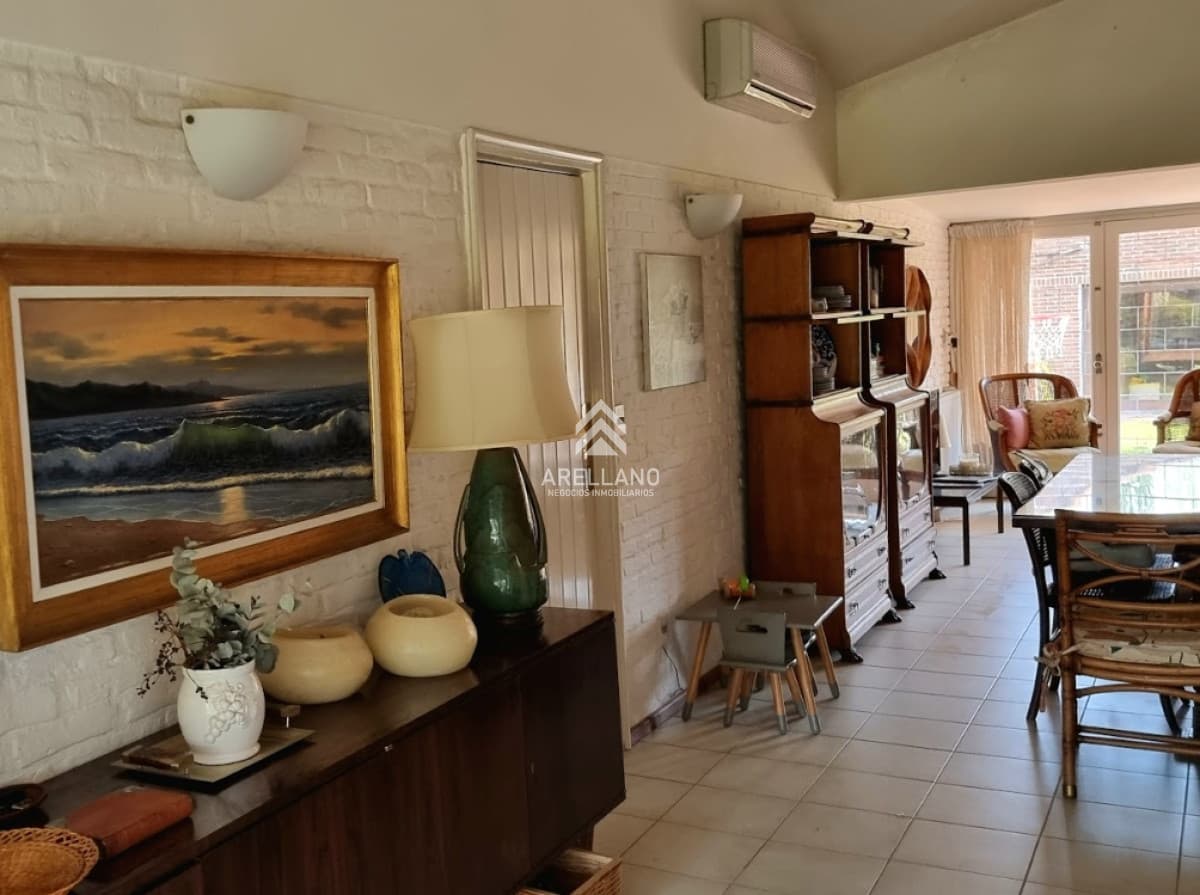 Casa ID.3329 - Venta casa 3 Dormitorios en Suite en San Rafael, Punta del Este