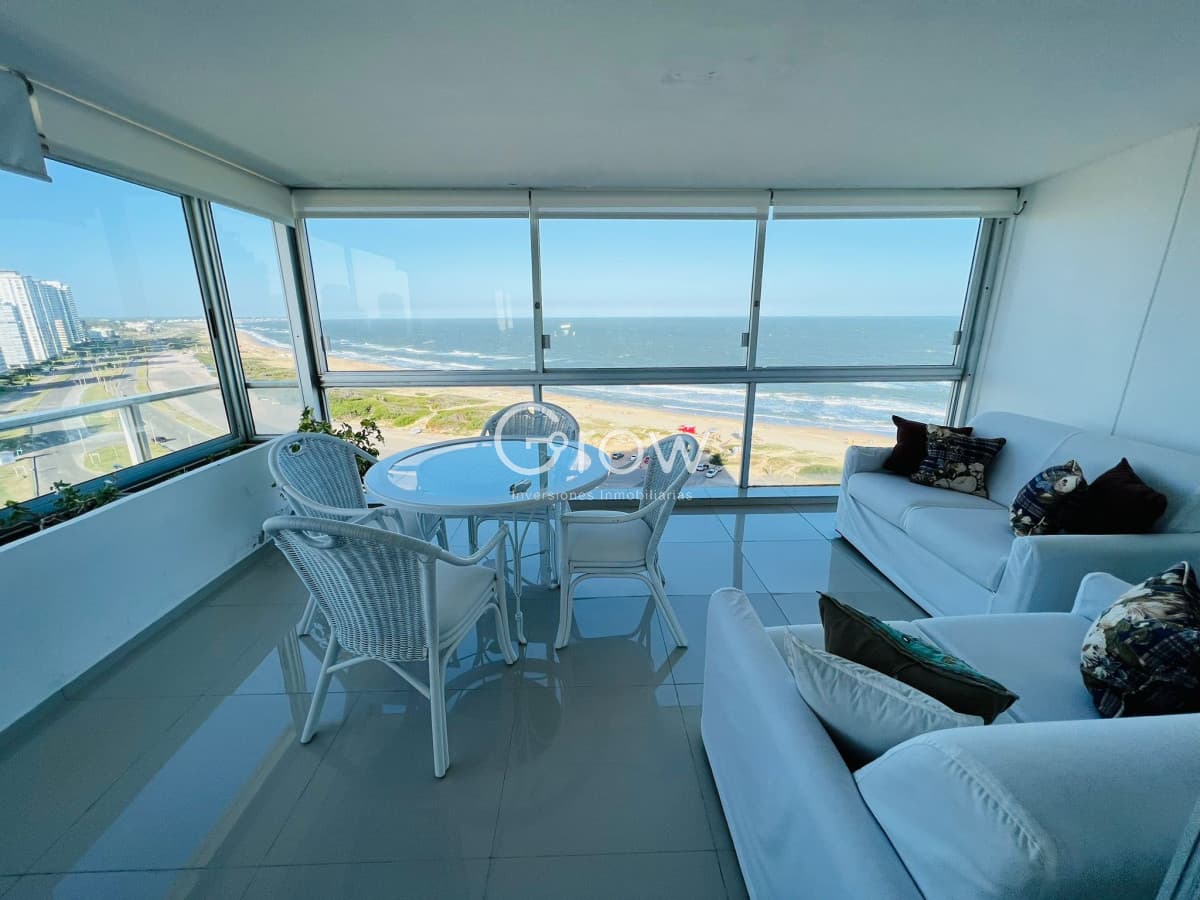 Departamento 3 Dormitorios en Edificio Pez Espada, Punta del Este