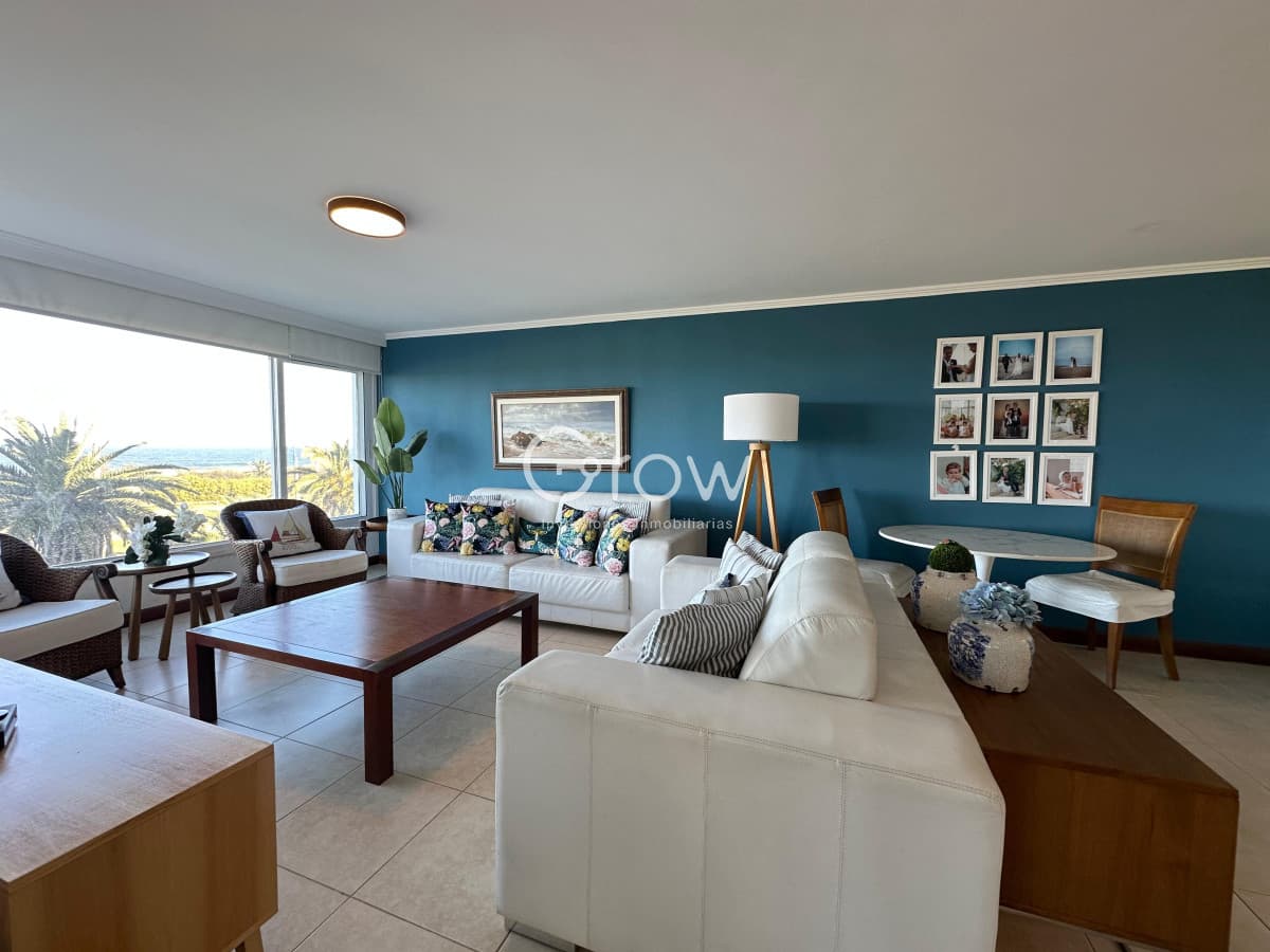 Departamento en venta de 4 Suites en Playa Brava, Punta del Este