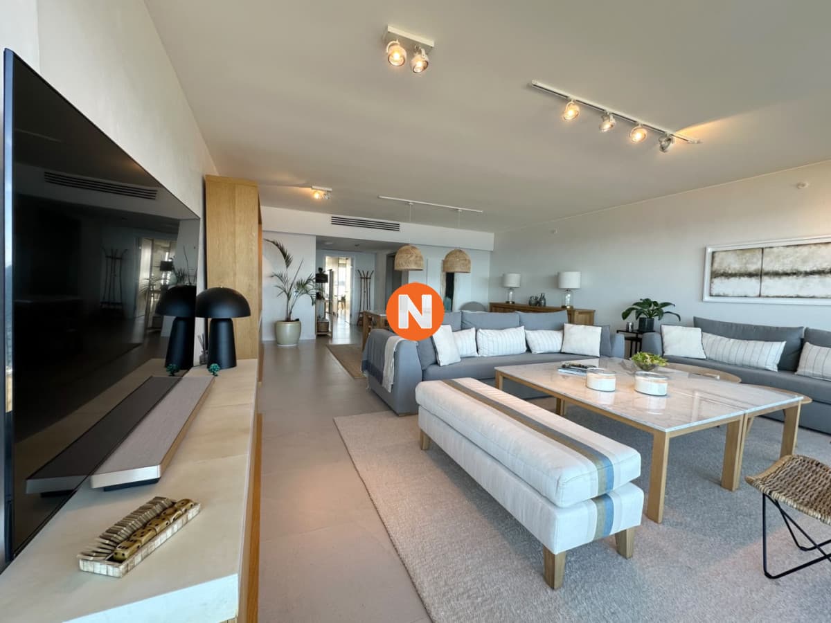 Departamento en Venta  Le Parc III, Playa Brava. Punta del E ...