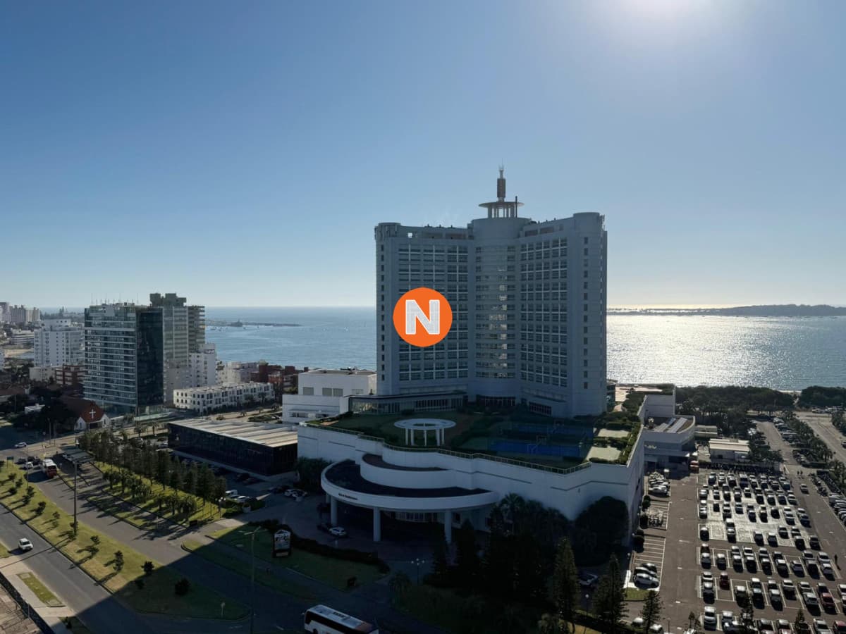 Apartamento en venta de 3 dormitorios mas dependencia de ser ...