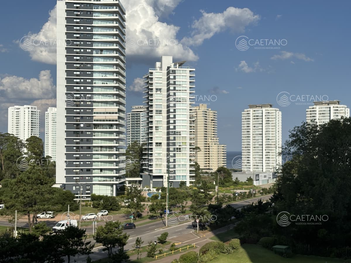 EDIFICIO OCEAN DRIVE. EXCELENTES AMENITIES