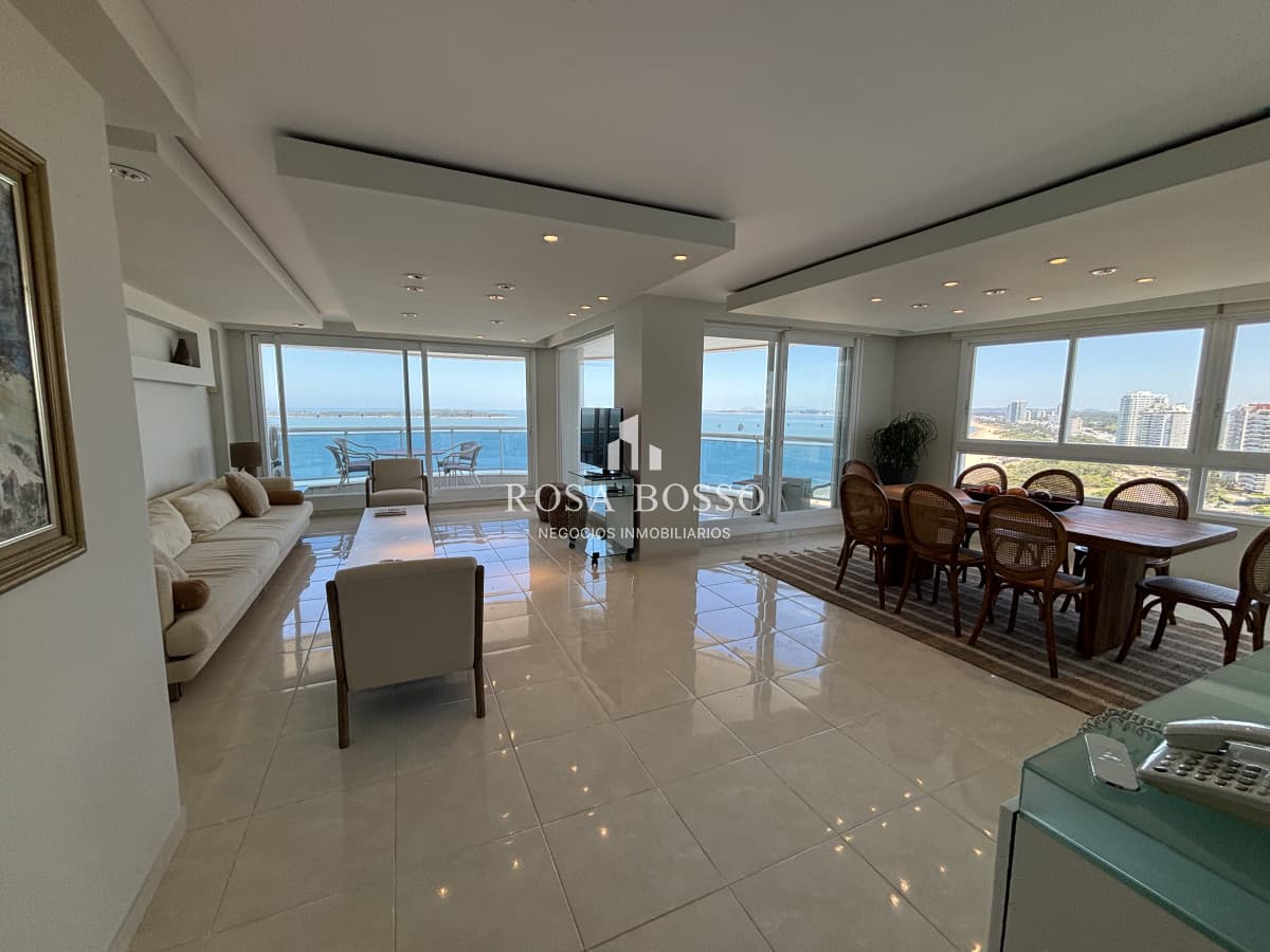venta y alquiler invierno mansa frente al mar tres suites y dependencias