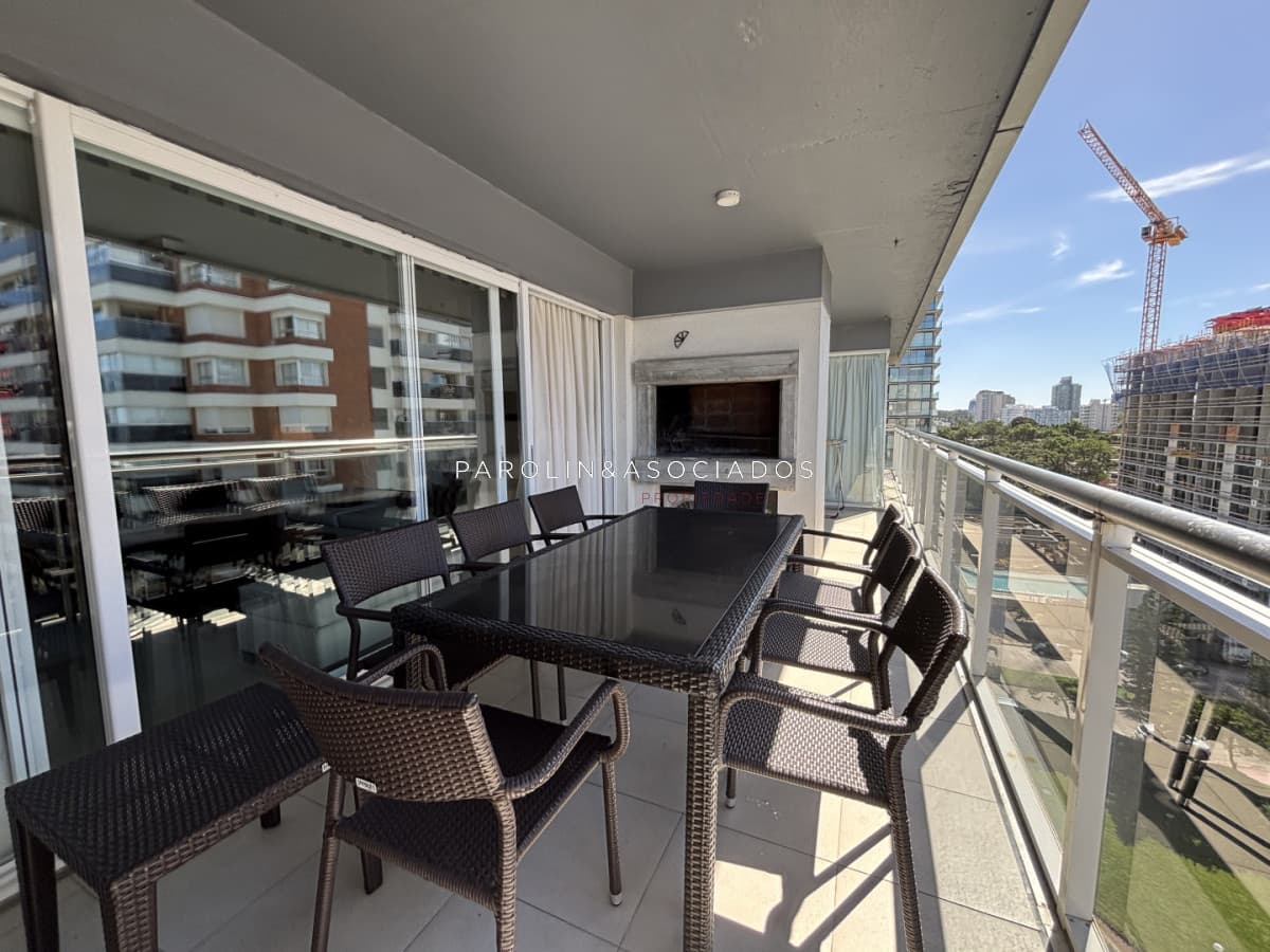 Venta Chiverta Torre Manhattan piso alto