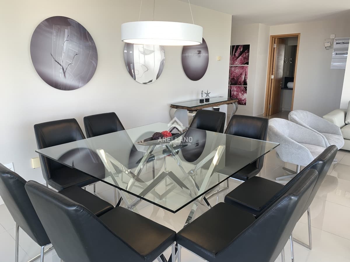 Apartamento ID.2807 - Venta apartamento 3 suites y dependencia Playa Mansa