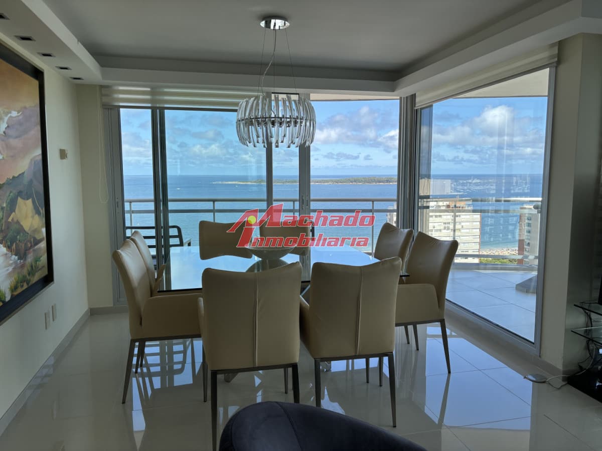 EXCELENTE APARTAMENTO A LA VENTA CON TODA LA VISTA AL MAR PLAYA MANSA 3 DORMITORIOS