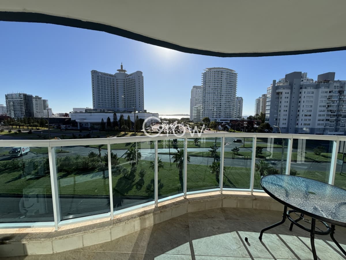 CASINO TOWER PARADA 4 PLAYA MANSA DETRAS DE ENJOY
