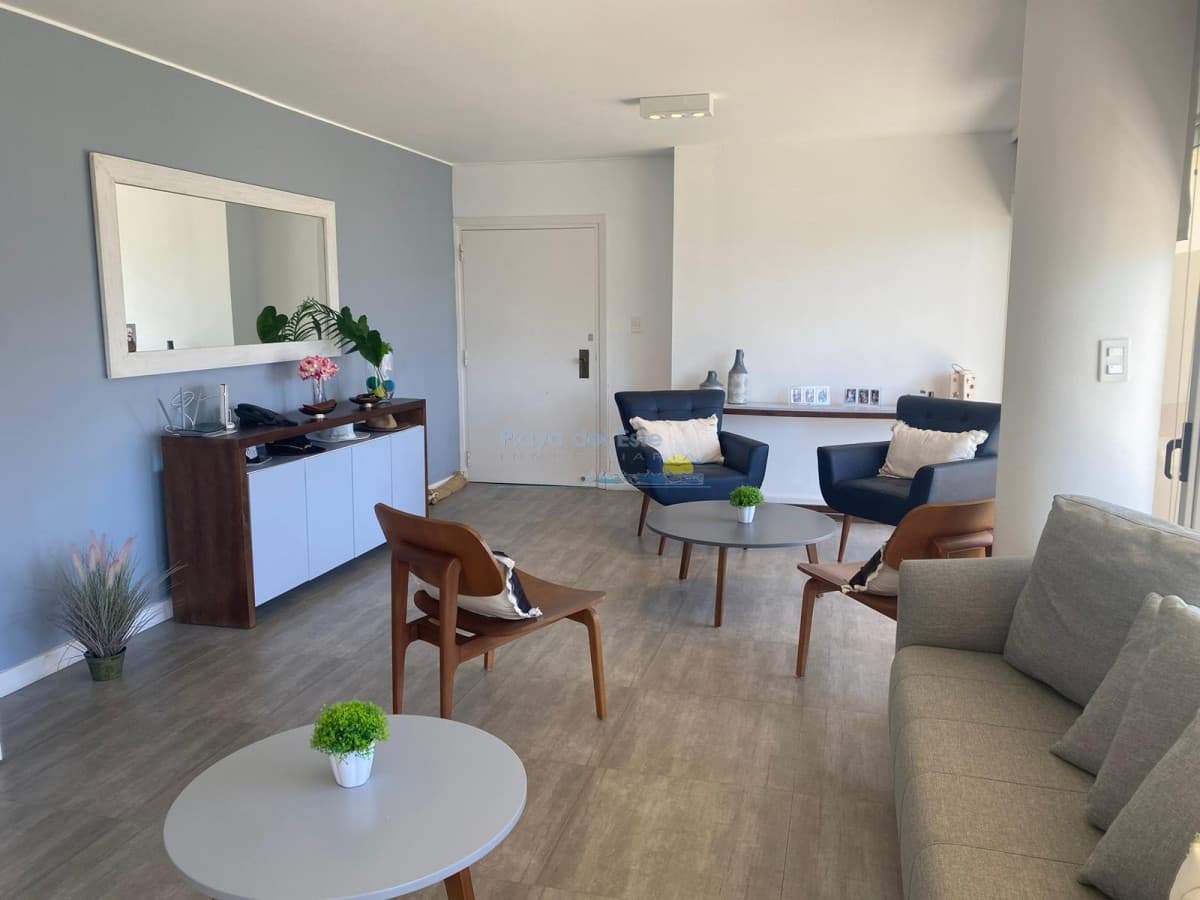 BRAVA FRENTE AL MAR RECICLADO VENTA AIDY GRILL RETASADO  - Inmobiliaria Playa del Este