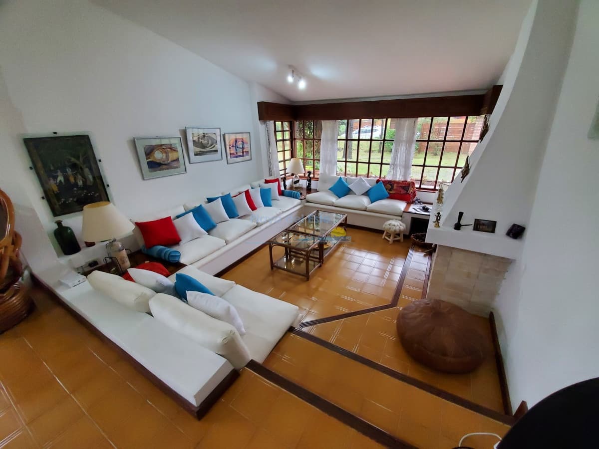 Casa en alquiler en Pinares - Inmobiliaria Playa del Este