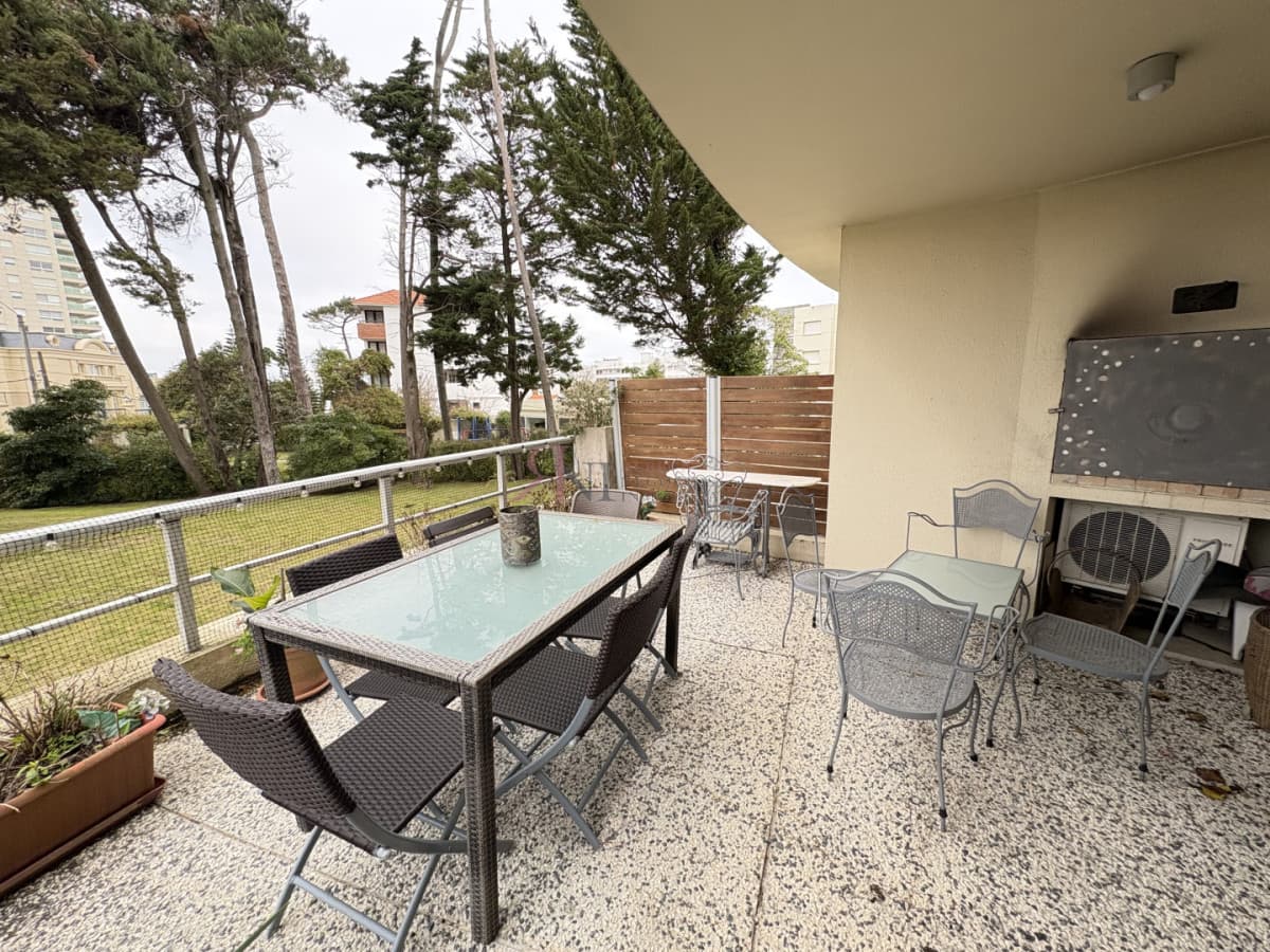 Terraza, a pocos metros de la Playa 									(ref.#8472)