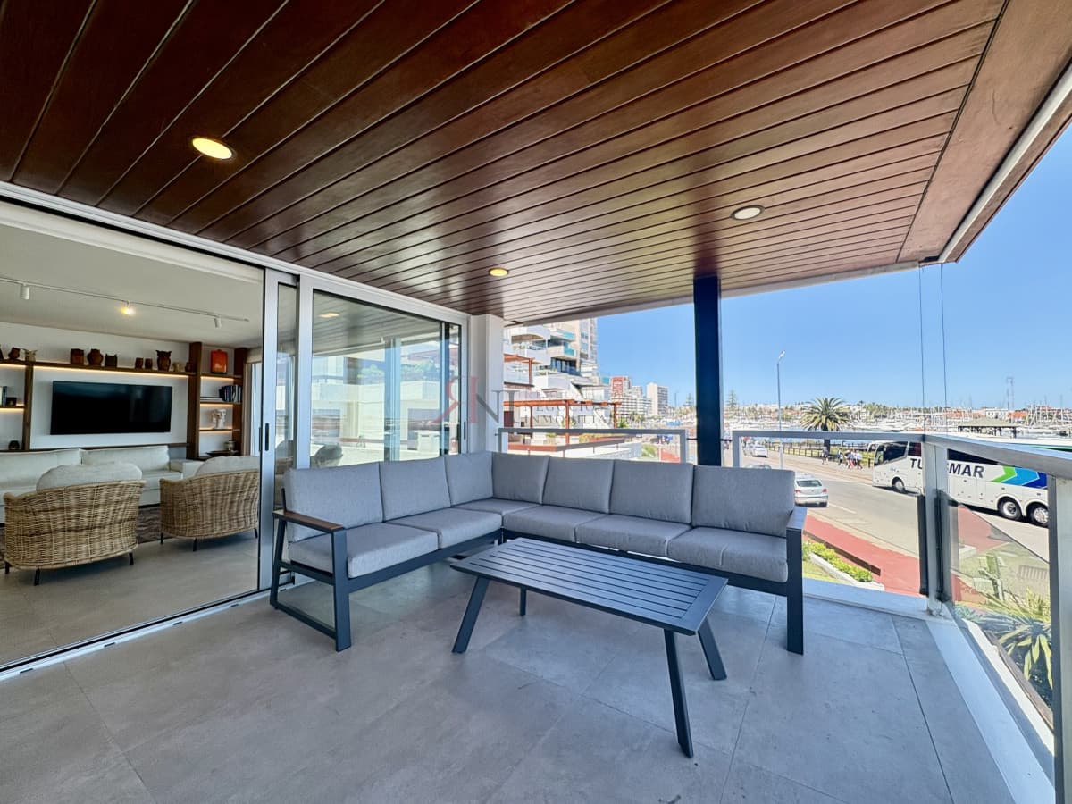 Exclusivo , primera fila al Puerto , divino ideal para disfrutar en familia 									(ref.#112525)