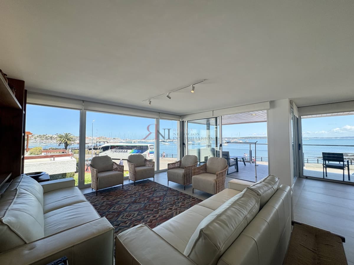 Exclusivo , primera fila al Puerto , divino ideal para disfrutar en familia 									(ref.#112525)