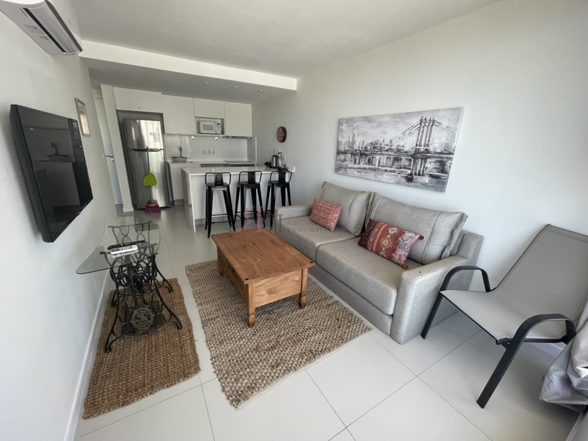 Nuevo, buena terraza y linda vista al mar									(ref.#10931)