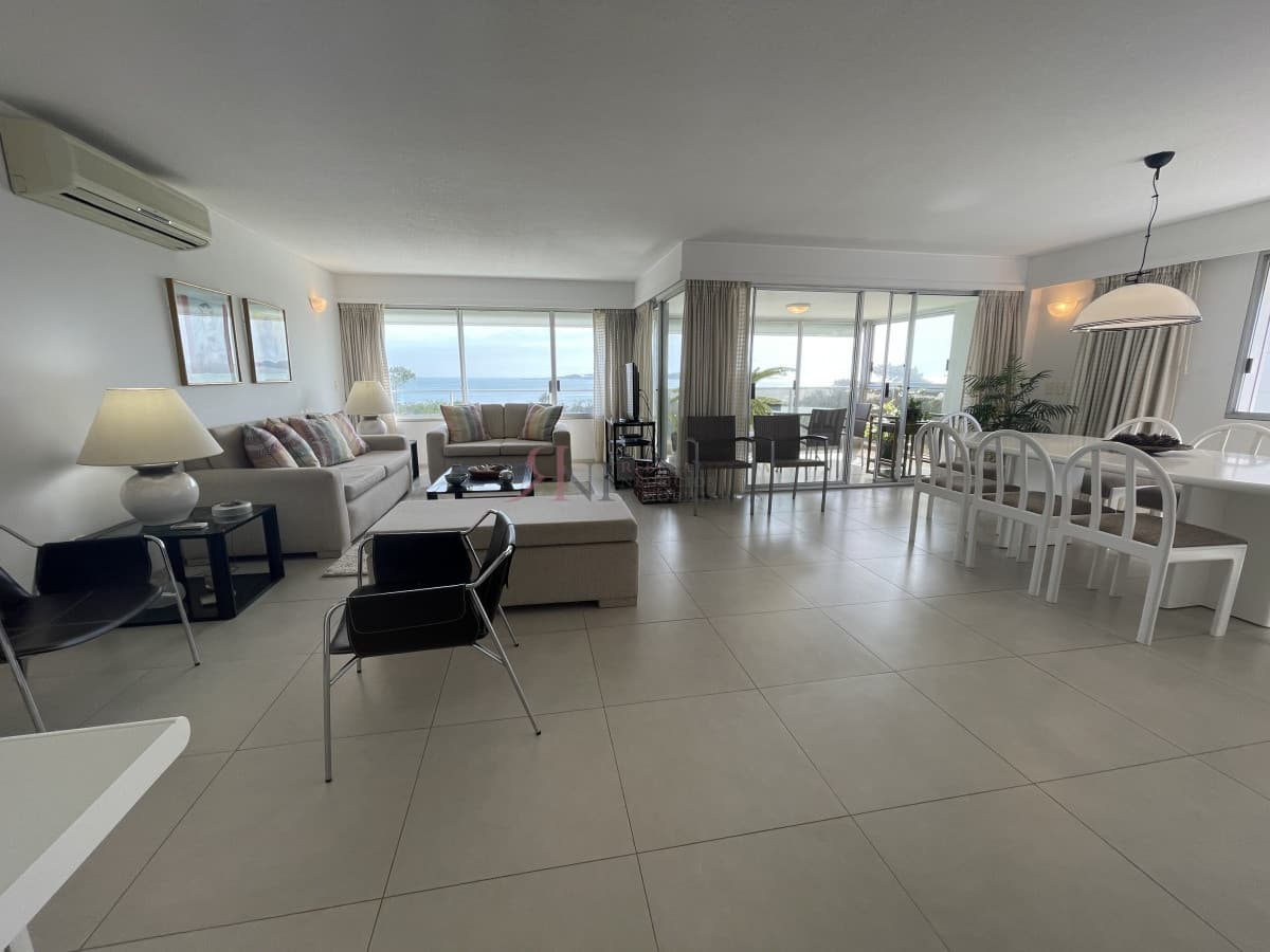Frente al mar impecable, linda vista al mar									(ref.#5682)
