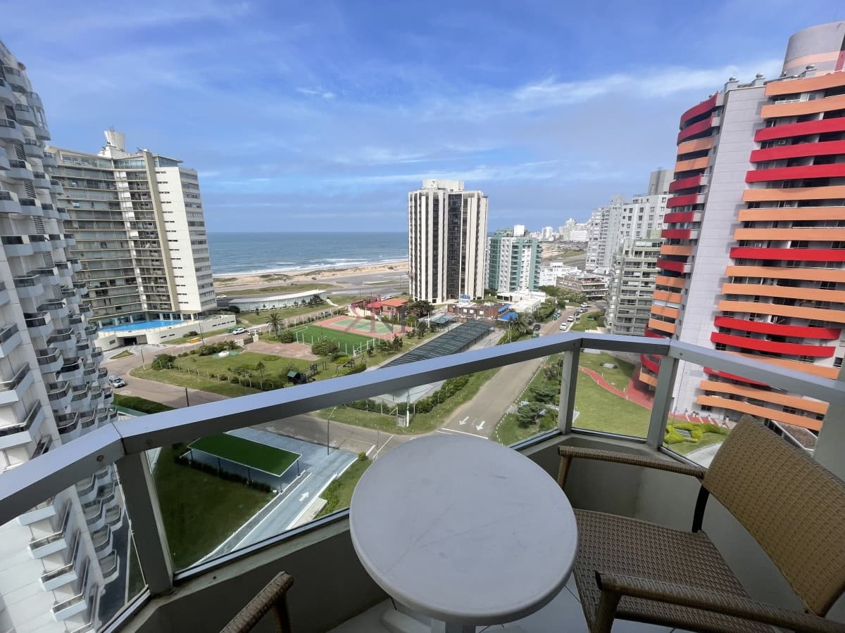 Apartamento con linda vista al mar									(ref.#113482)