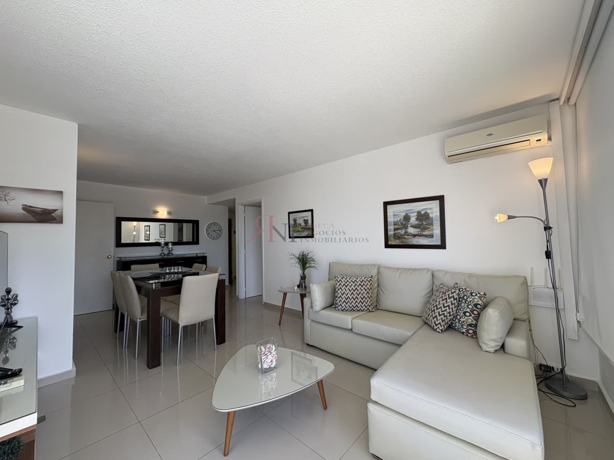 Impecable , vista al mar, aire acondicionado, 									(ref.#1580)