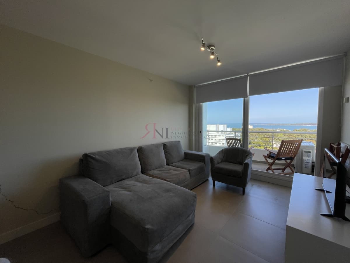 Terraza, garage, servicio de mucama 									(ref.#112368)