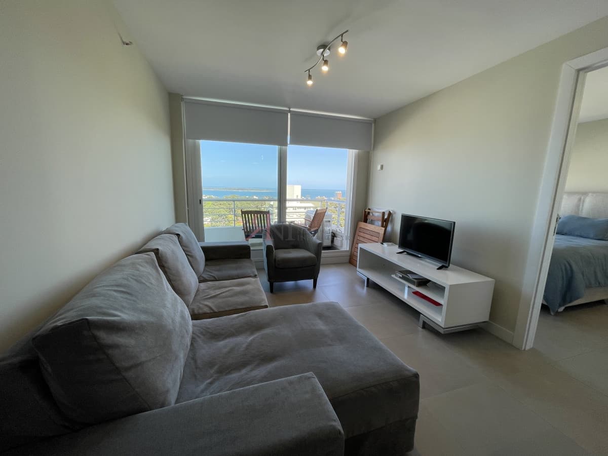 Terraza, garage, servicio de mucama 									(ref.#112368)