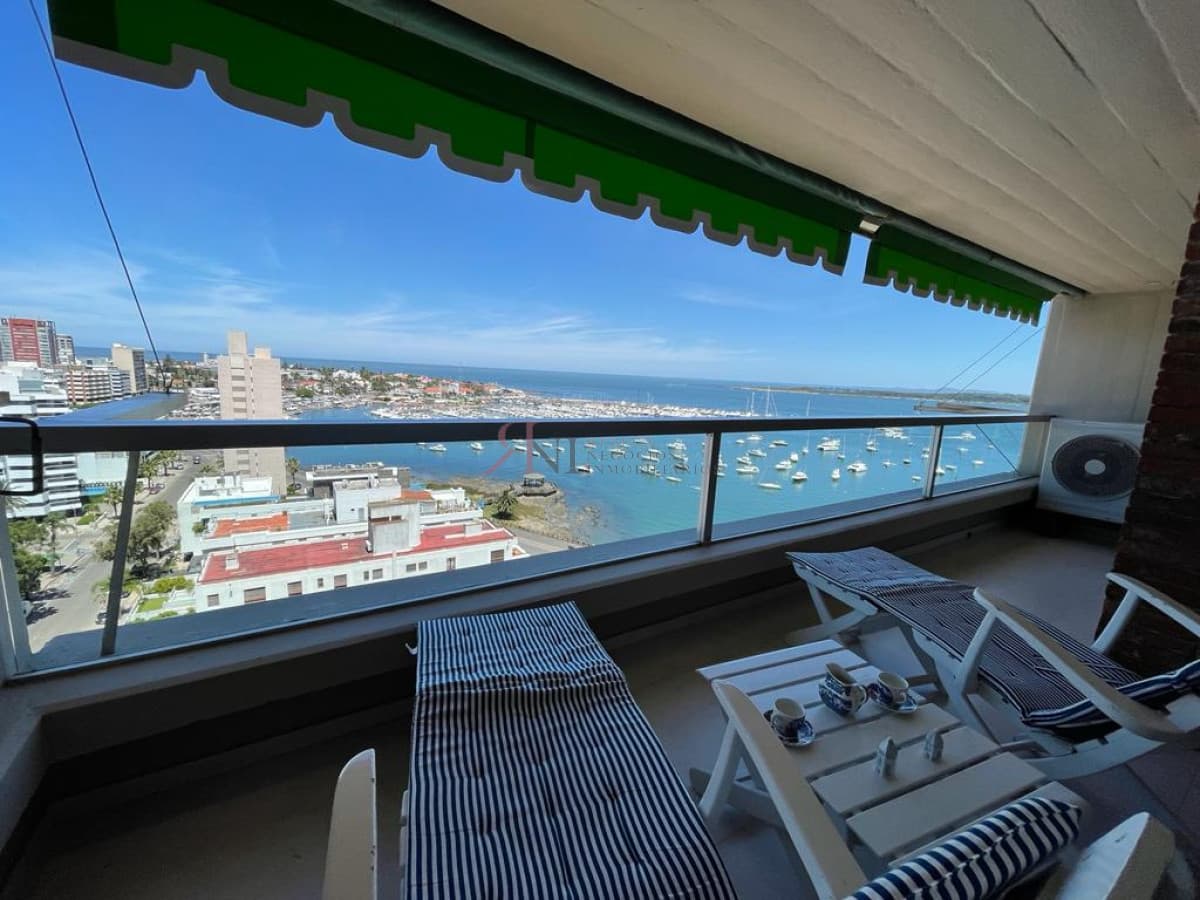 Excelente vista al Puerto, gran terraza para disfrutar a toda hora									(ref.#4441)