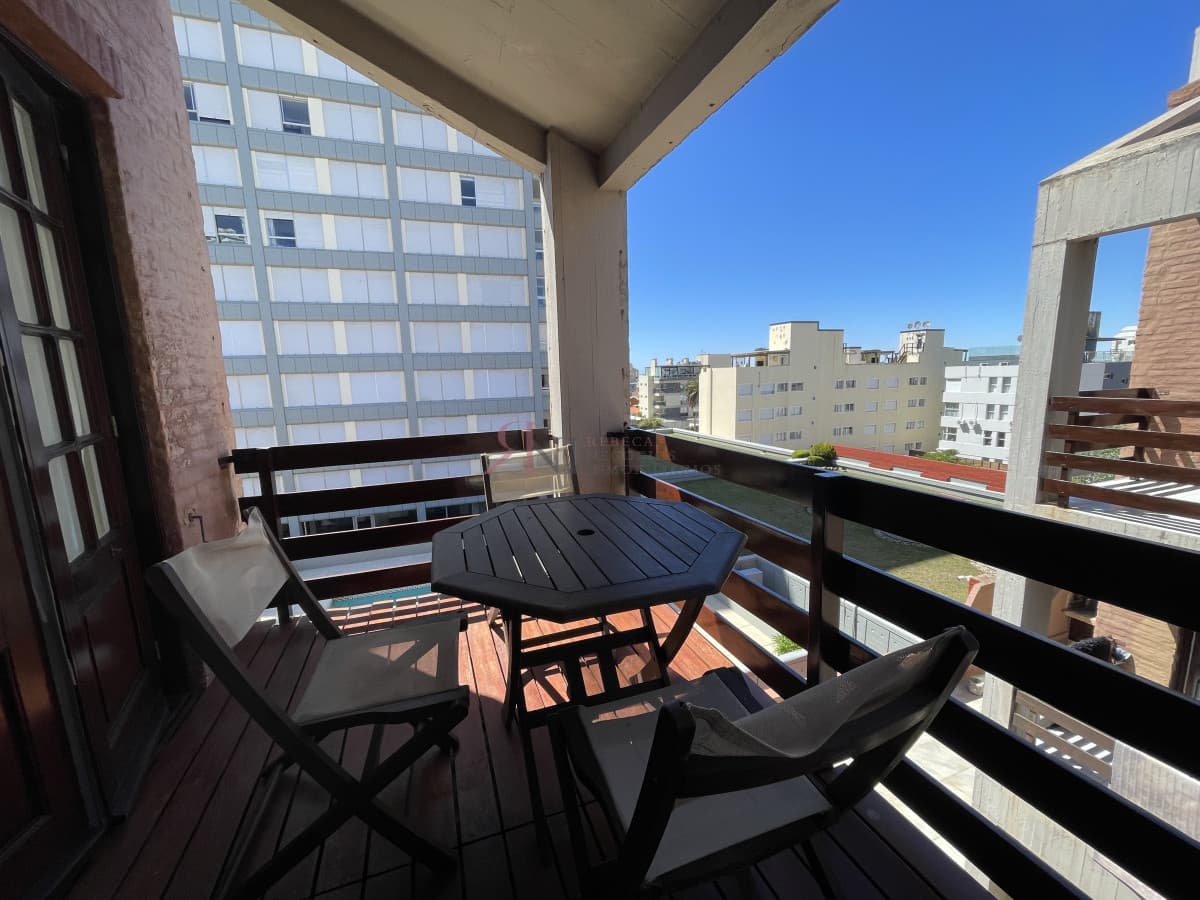 Muy lindo , terraza, piscina, parrillero , bien equipado									(ref.#9699)