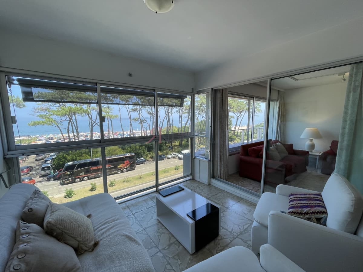 Frente al mar , terraza, linda vista, impecable 									(ref.#1418)