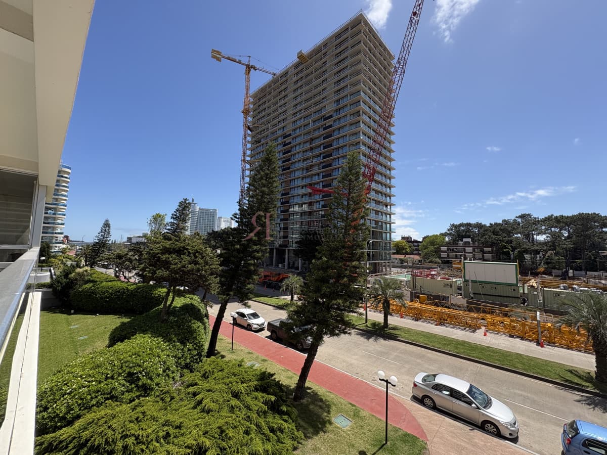 Impecable y bien equipado, cerca del mar , centro comercial									(ref.#11940)