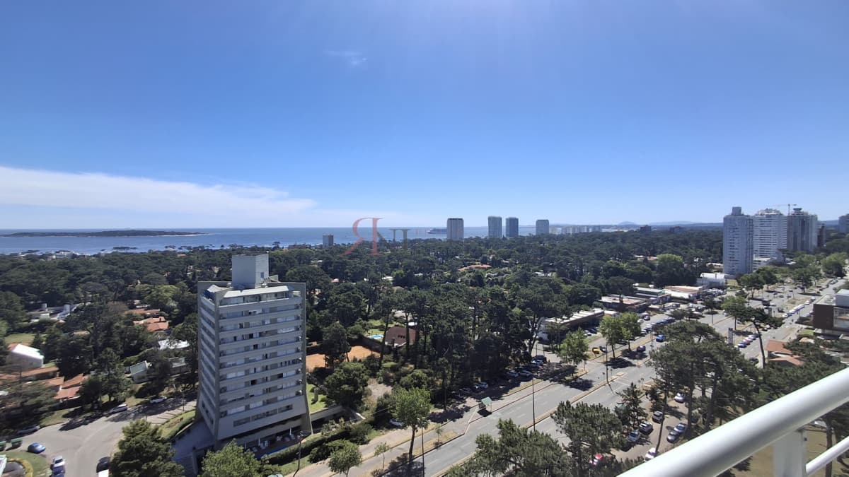 Apto piso  alto con increible vista al mar y a la ciudad									(ref.#10360)