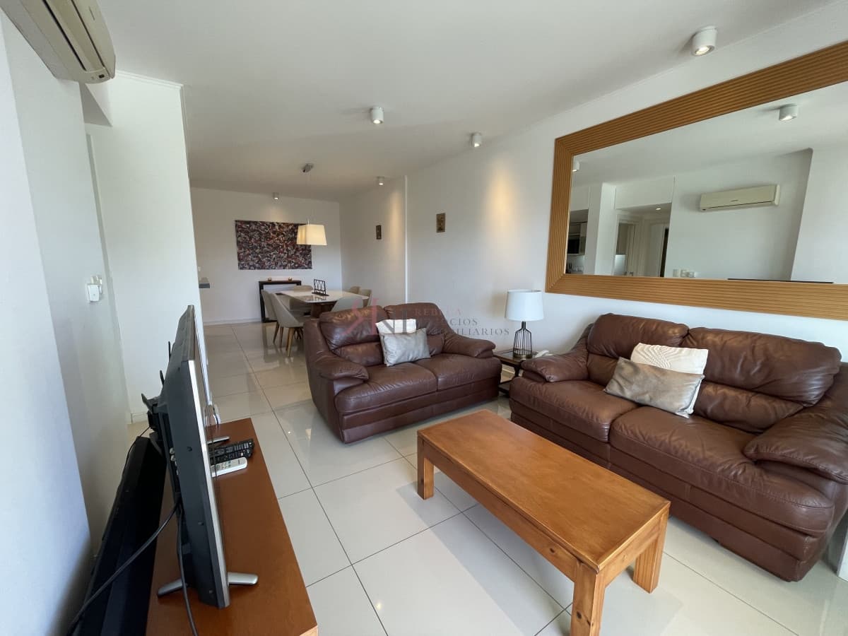 Linda terraza, todos los amenities, cerca del mar, servicio playa									(ref.#11256)