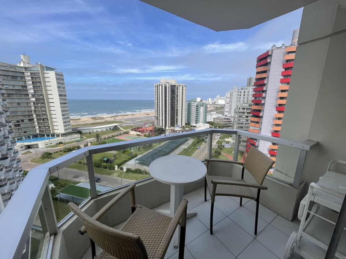 Apartamento con linda vista al mar									(ref.#113482)