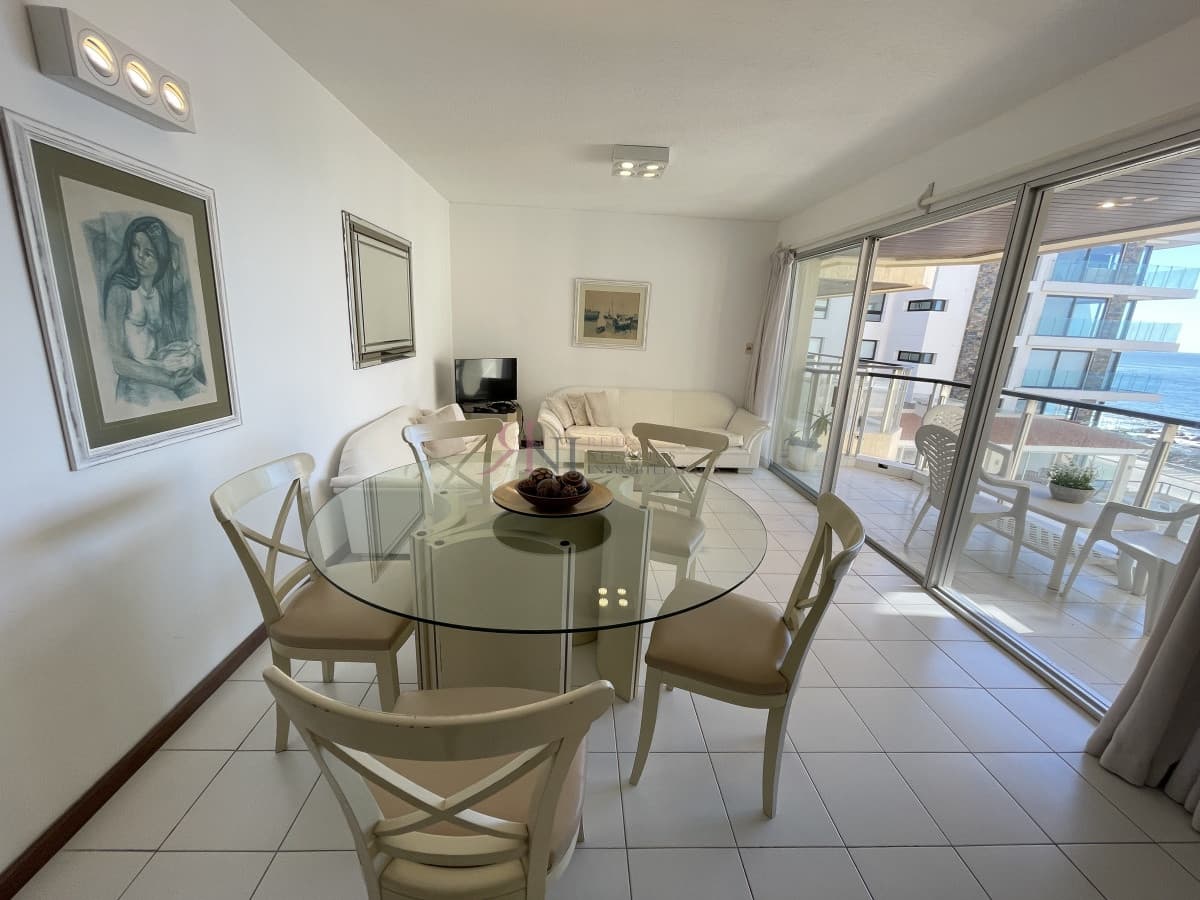 Frente al mar en Peninsula con buena vista a Playa Brava 									(ref.#9796)