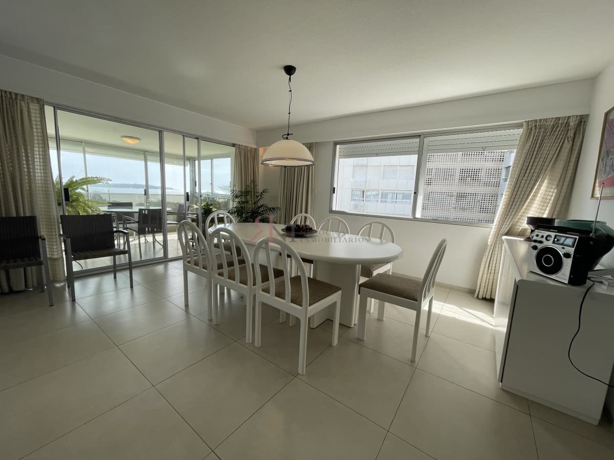 Frente al mar impecable, linda vista al mar									(ref.#5682)