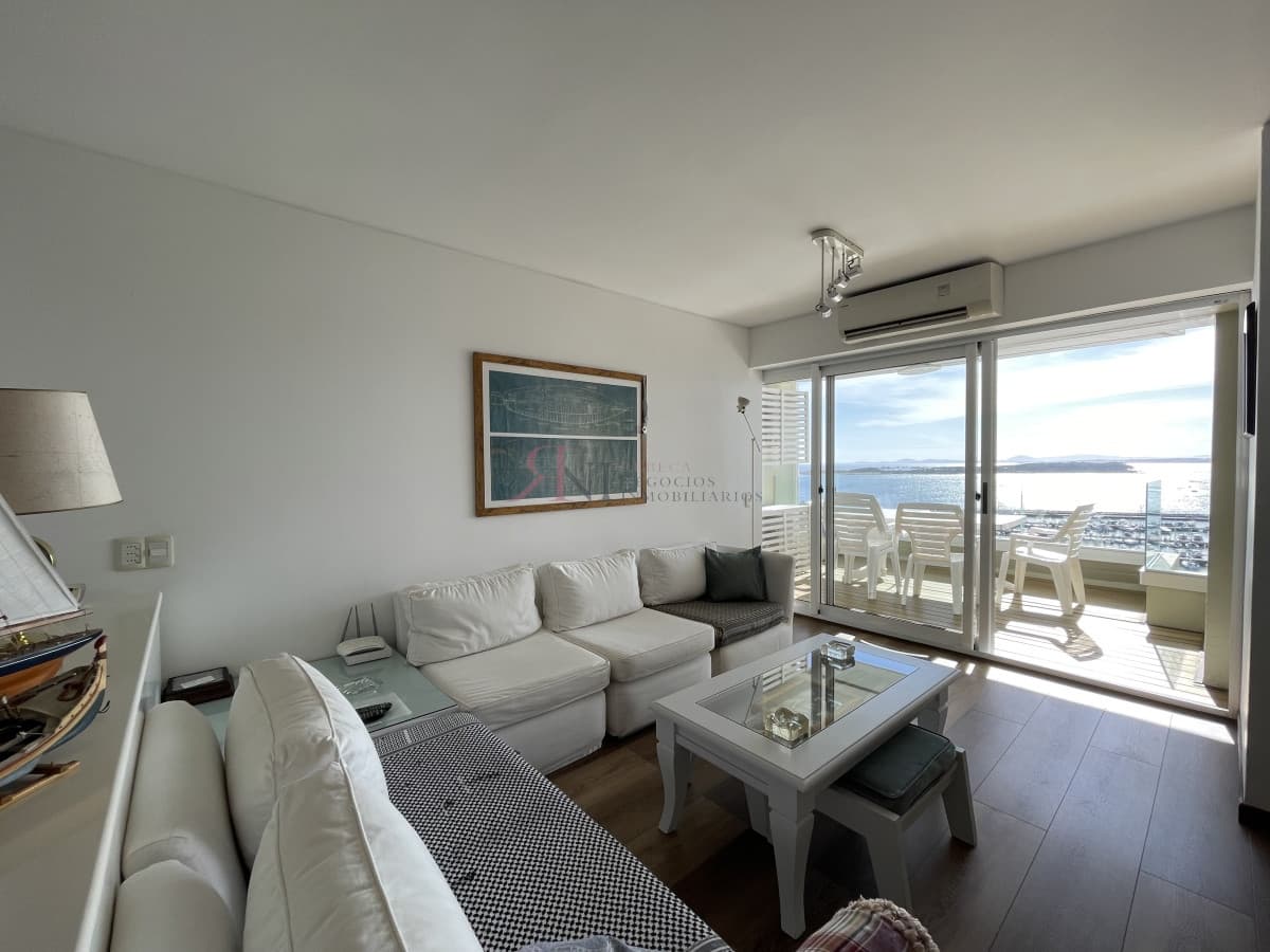 Excelente vista al Puerto									(ref.#1327)