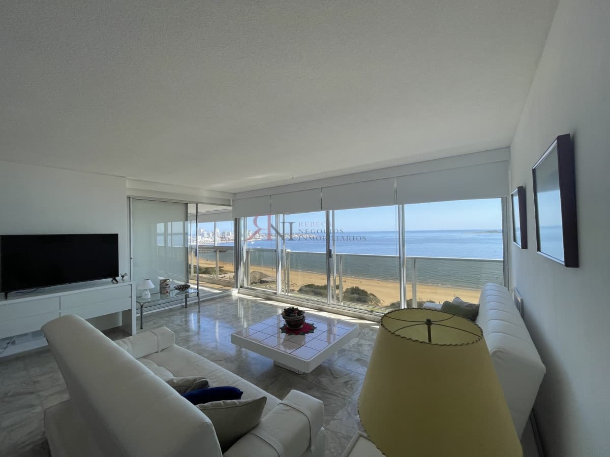 Primera Fila al Mar, excelente vista, terraza 									(ref.#5320)