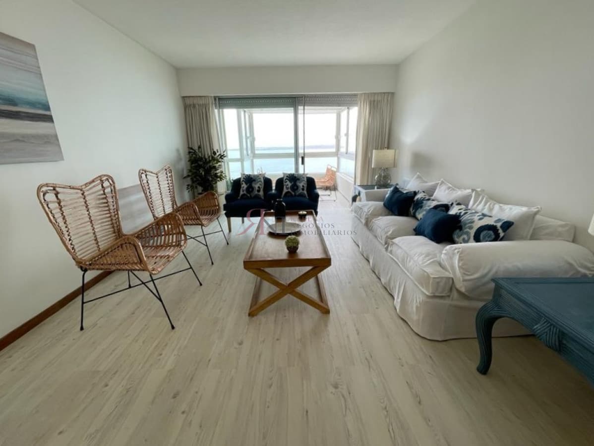 Primera linea al mar en pda. 1 playa Mansa 									(ref.#10694)