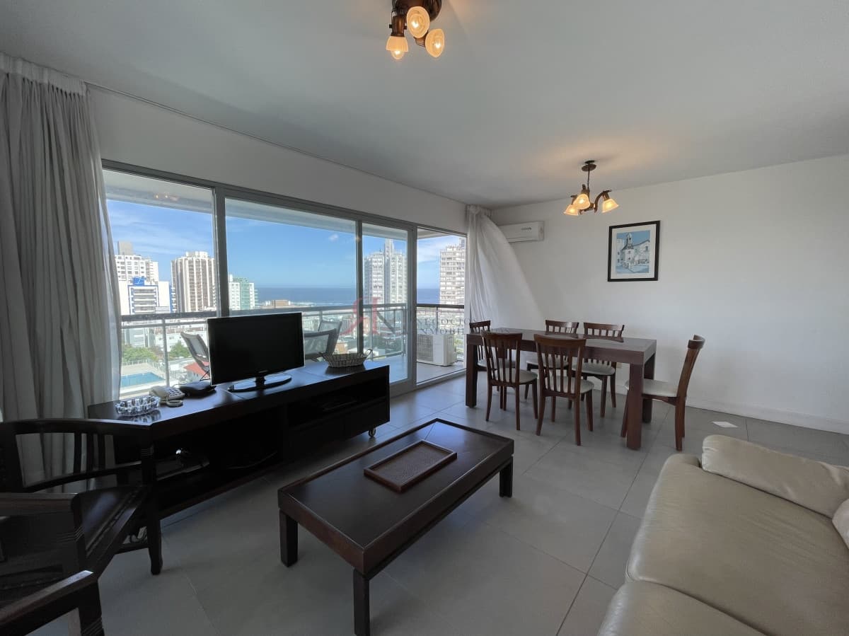 Piso alto, buena vista al mar									(ref.#2859)