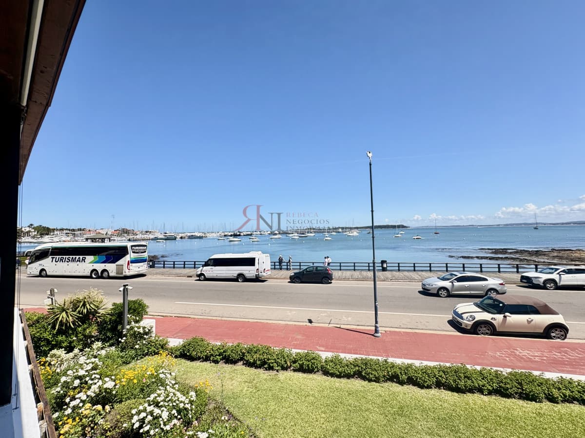 Exclusivo , primera fila al Puerto , divino ideal para disfrutar en familia 									(ref.#112525)