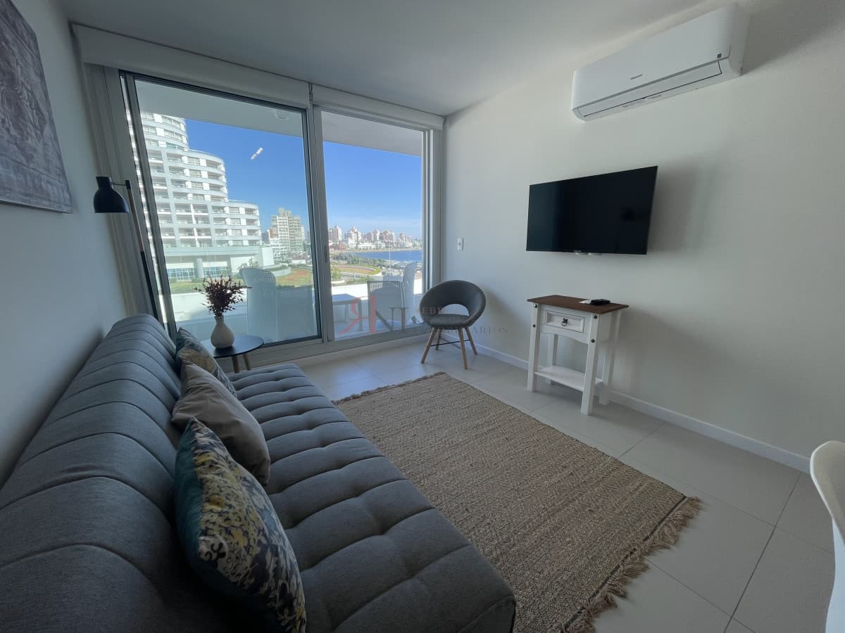 Hermoso apartamento a pocos metros del mar!									(ref.#113252)