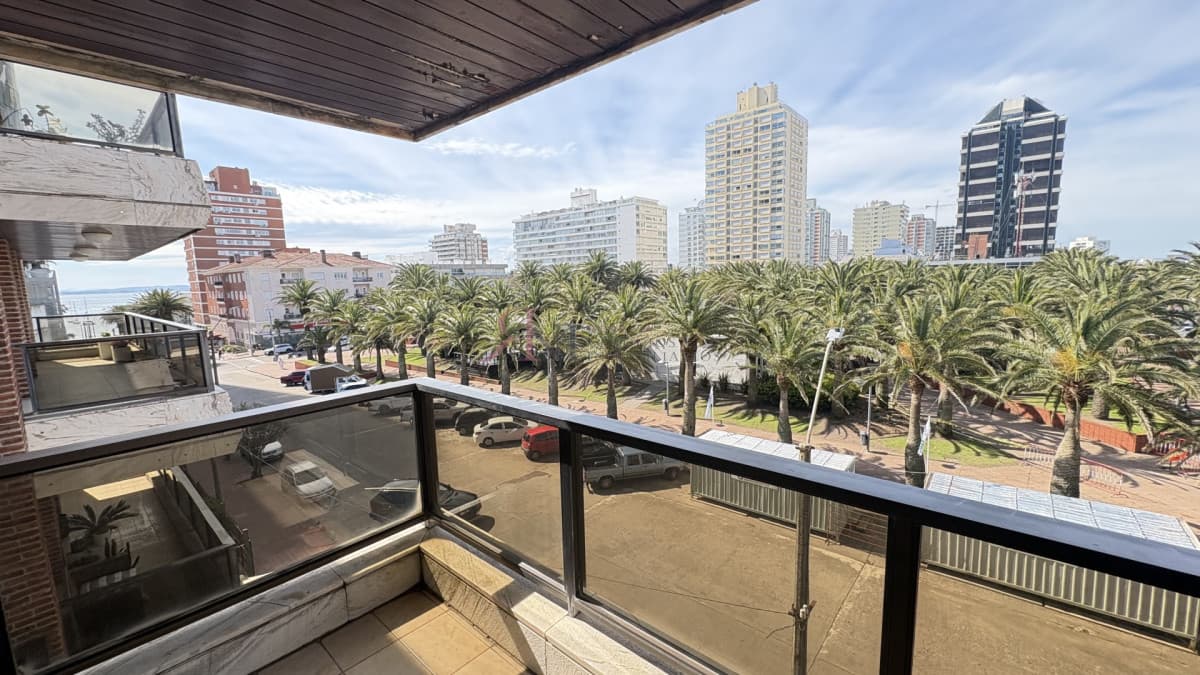 Terraza amplia con vista al mar									(ref.#112461)