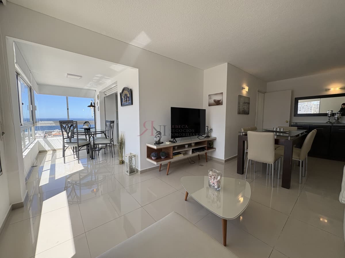 Impecable , vista al mar, aire acondicionado, 									(ref.#1580)