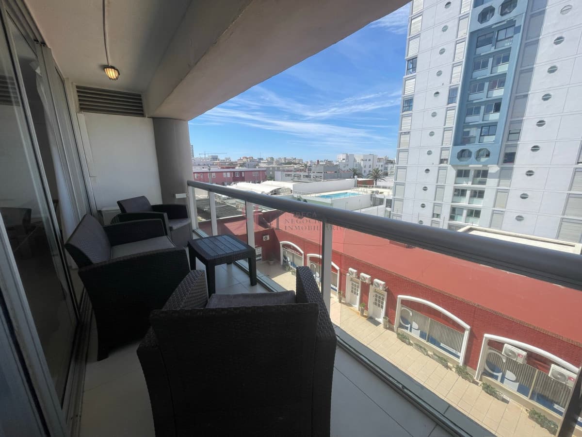 Impecable, vista al mar 									(ref.#2511)