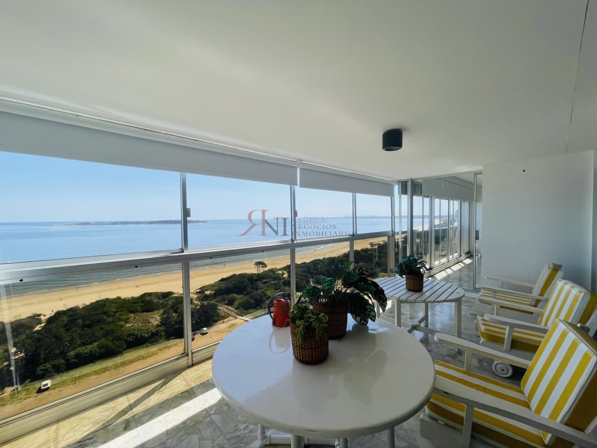 Primera Fila al Mar, excelente vista, terraza 									(ref.#5320)