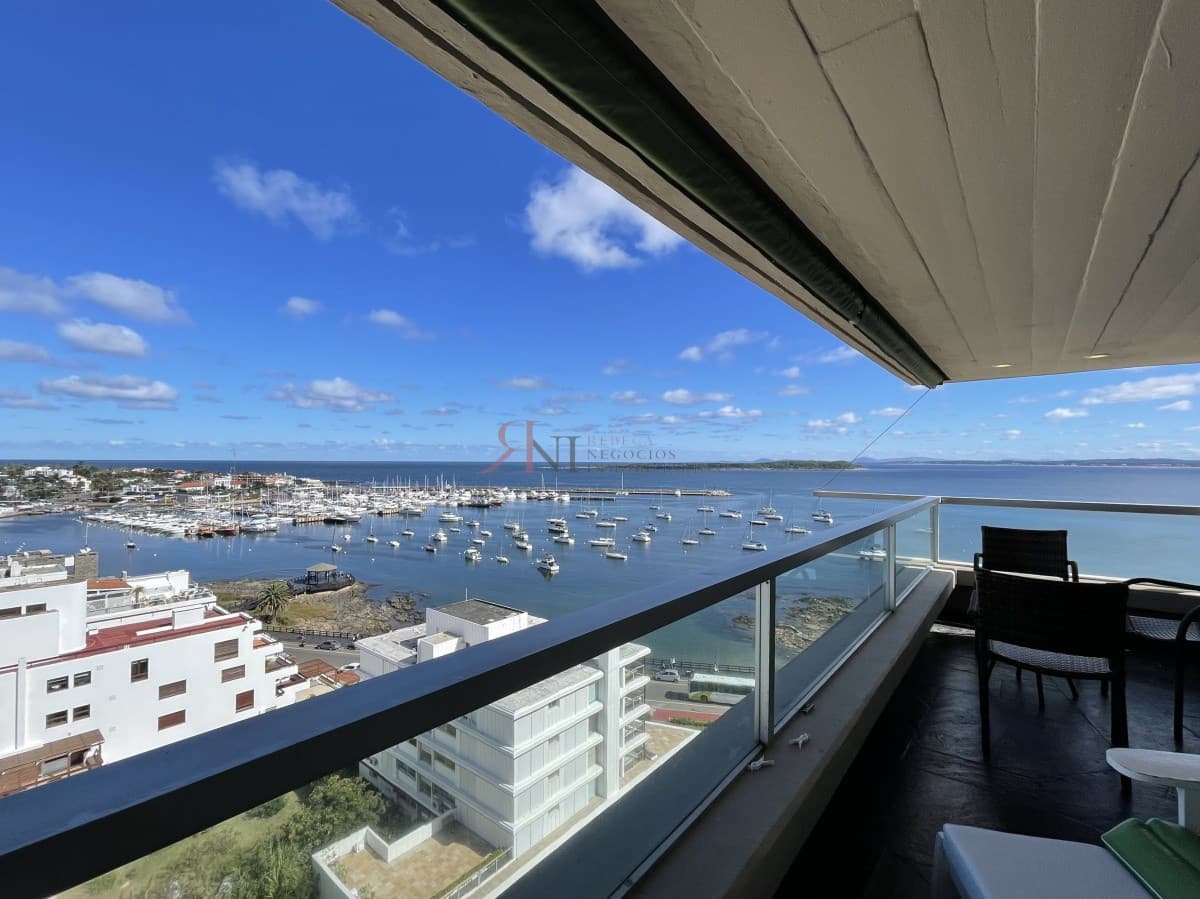 Piso alto con excelente vista al Puerto desde todos los ambientes									(ref.#8420)