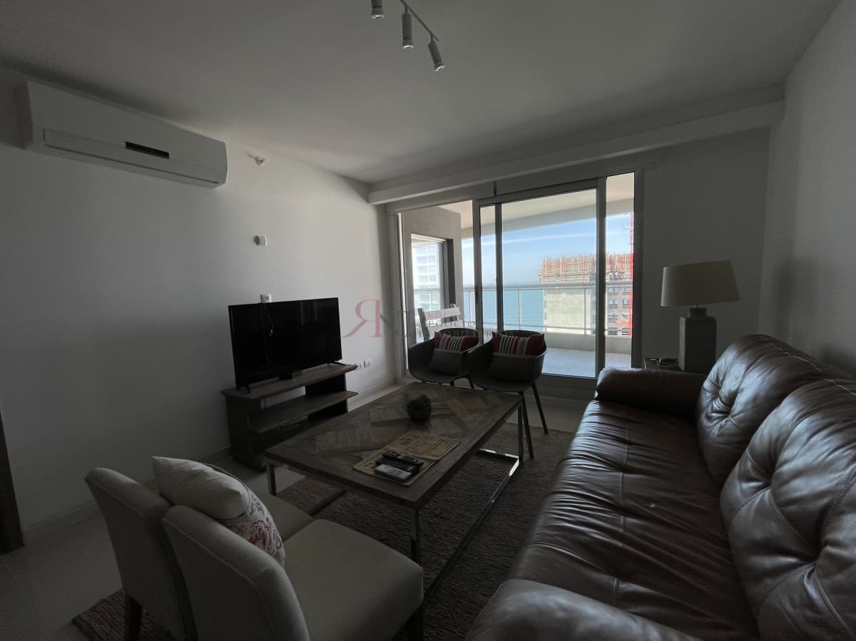 Zona Brava, a pasos del mar									(ref.#11222)