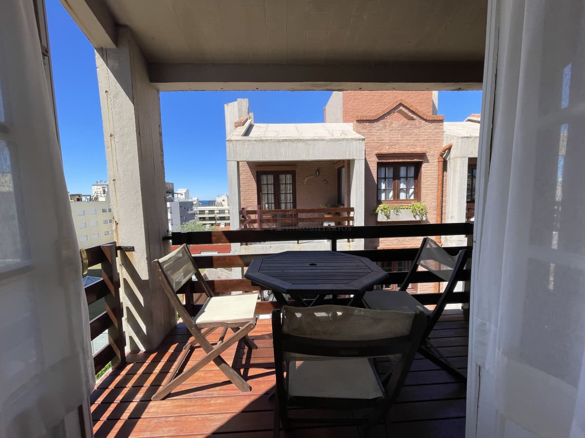 Muy lindo , terraza, piscina, parrillero , bien equipado									(ref.#9699)