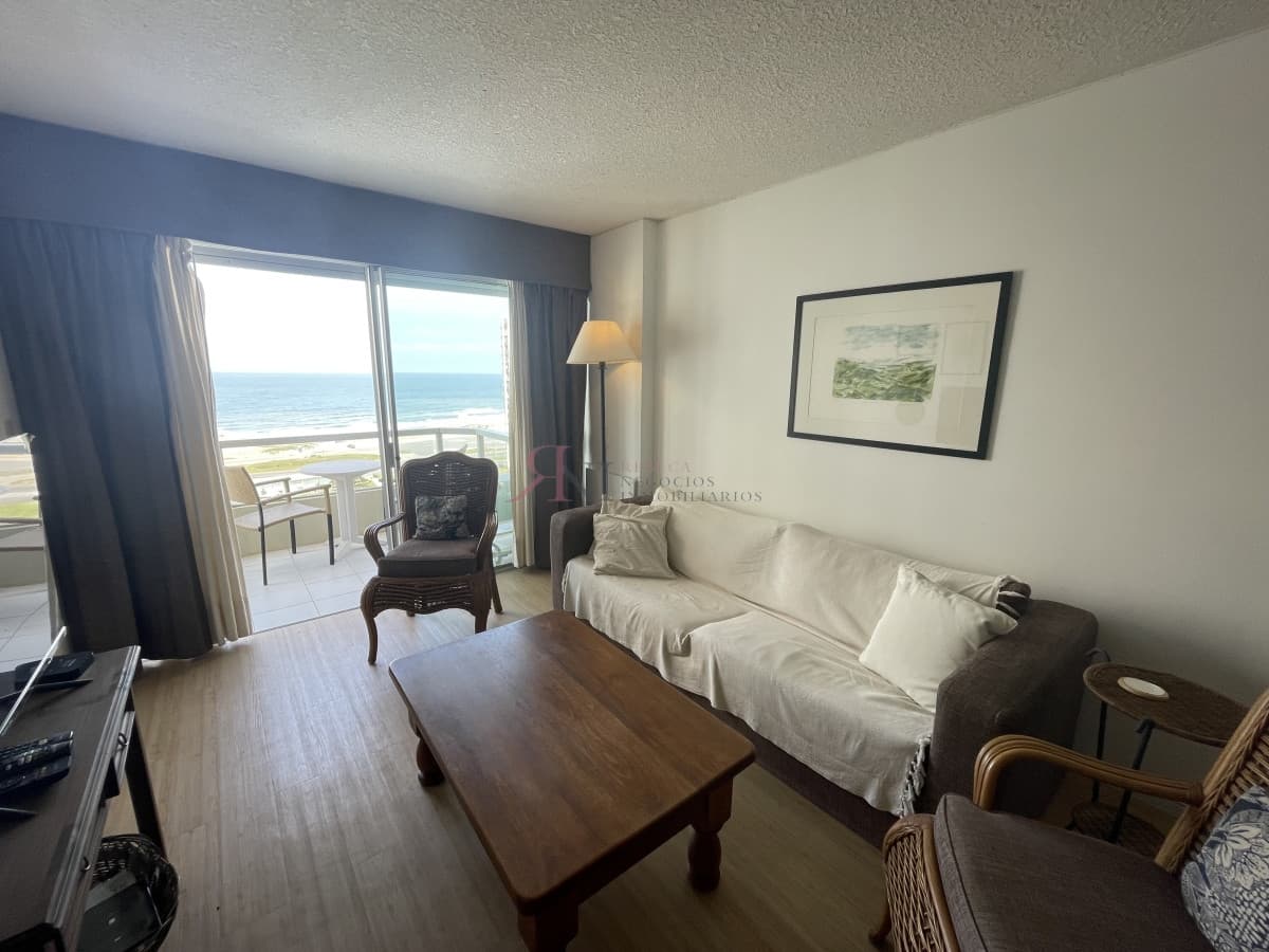 Apartamento con linda vista al mar									(ref.#113482)