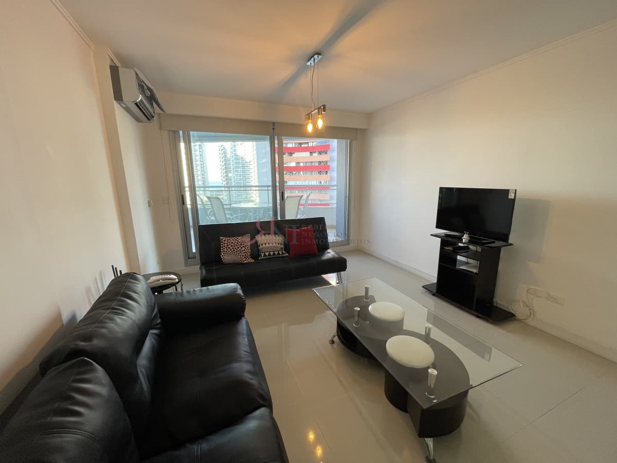 En zona de Playa Brava, cerca centro									(ref.#8078)