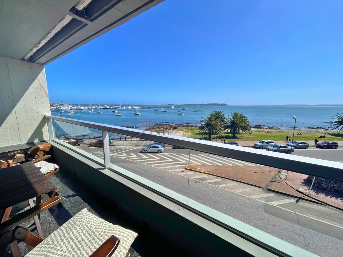 Exclusivo en la zona del  Puerto, terraza y excelente vista 									(ref.#1252)