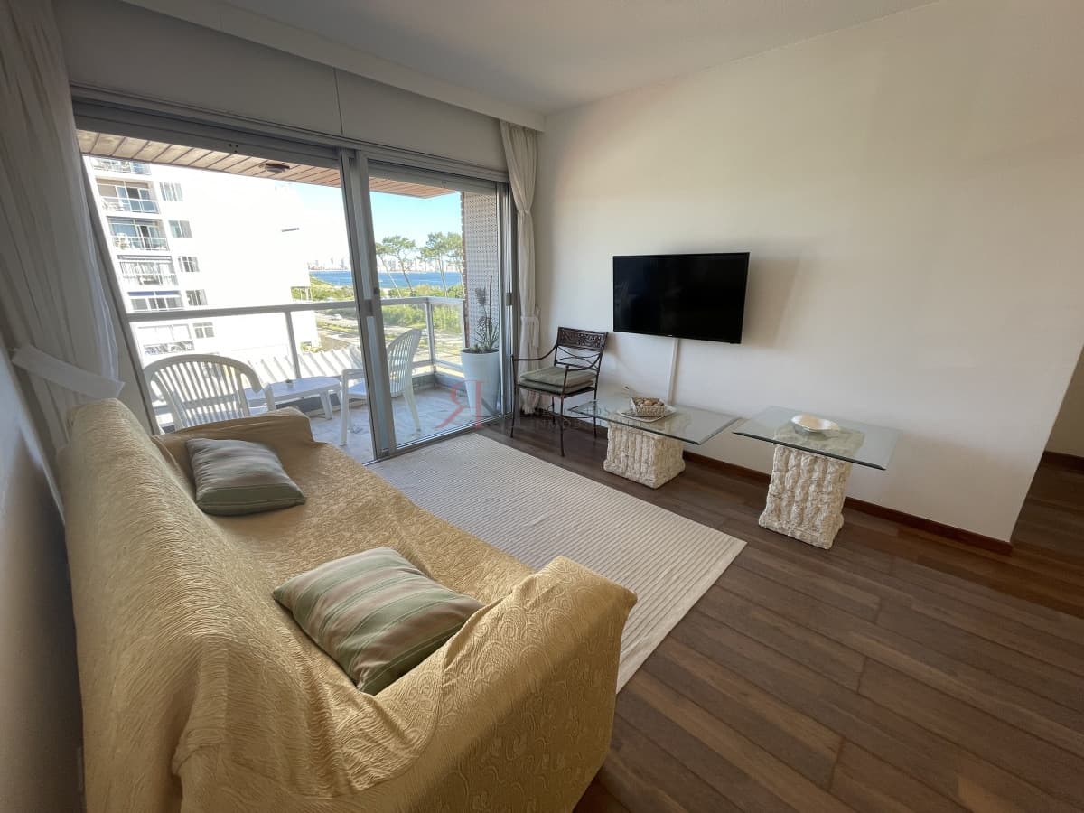Terraza con vista a la Playa Mansa 									(ref.#112723)