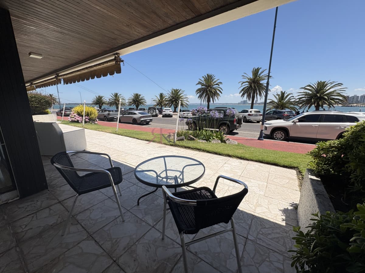 Exclusivo, como una casa pero con ventajas de apto									(ref.#4444)